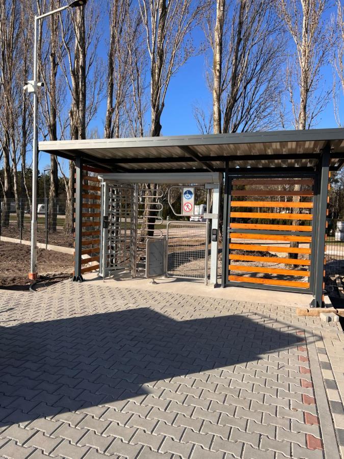 Rivapark Lägenhet Dunajská Streda Exteriör bild