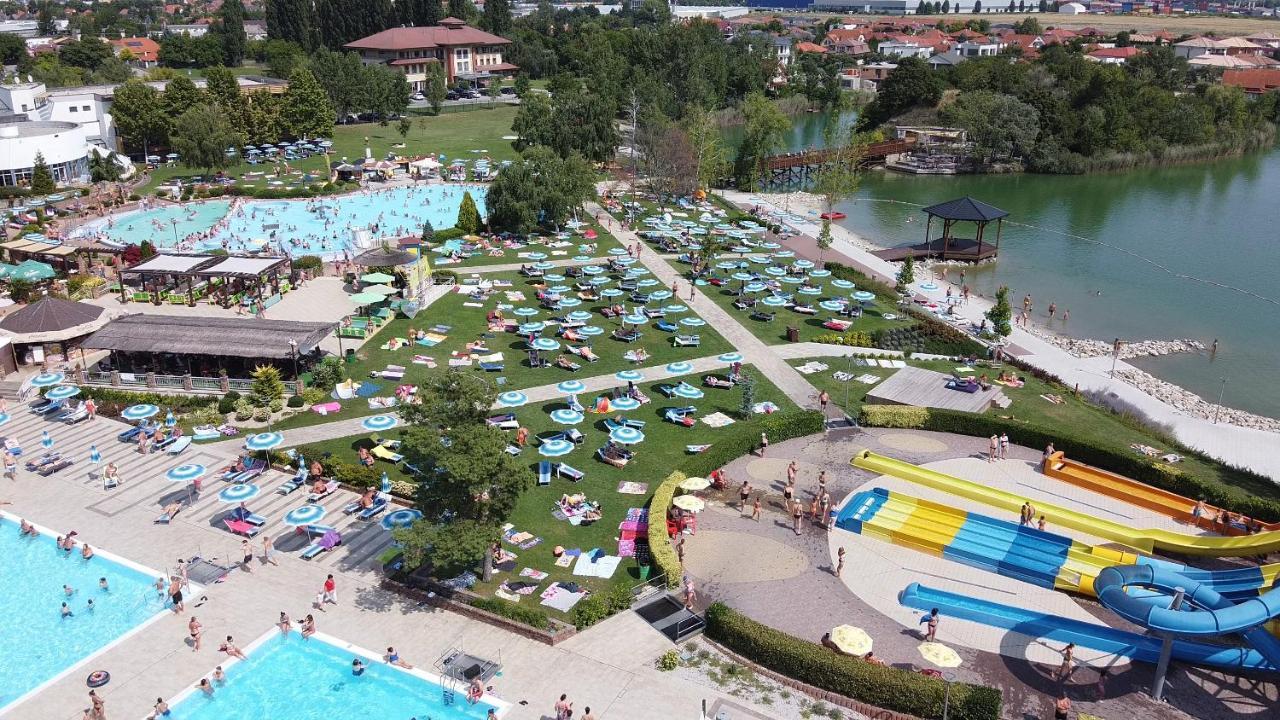 Rivapark Lägenhet Dunajská Streda Exteriör bild